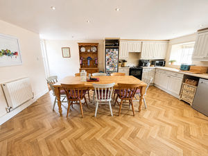 Dining - click for photo gallery